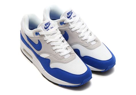 nike airmax 1 blauw met klein nike logo|air max 1 shoes.